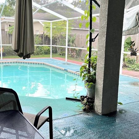 Room In Citrus Park And Carollwood, Close To The Airport & Downtown Тампа Екстериор снимка